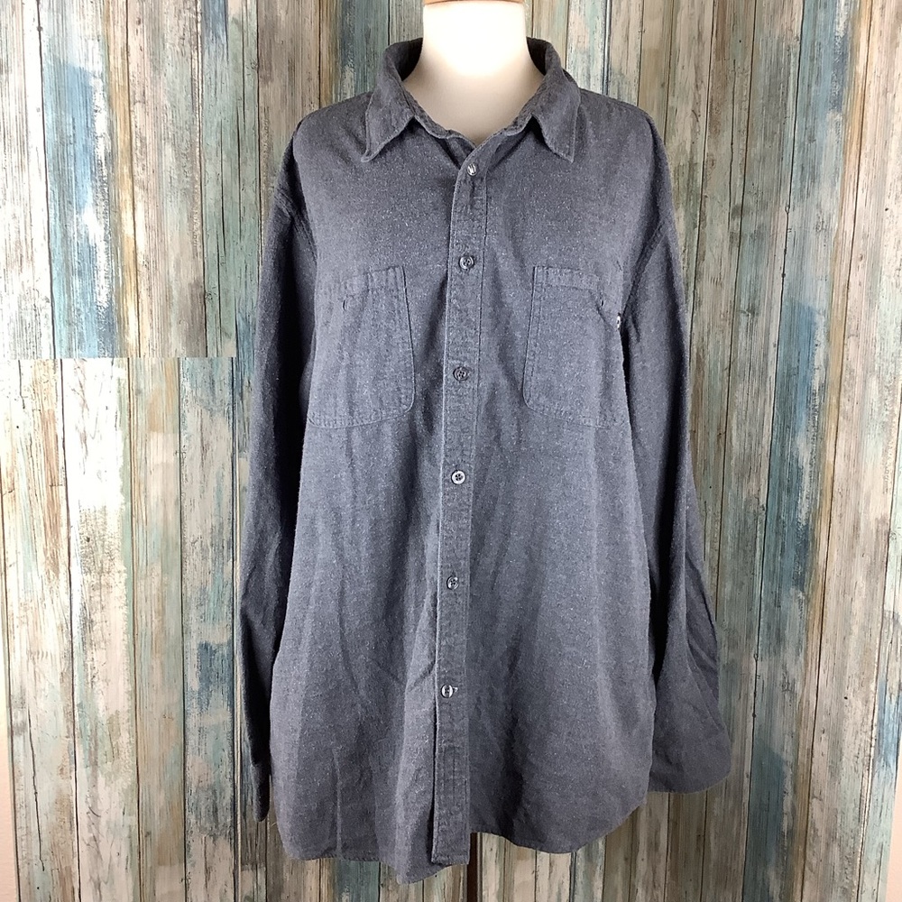 Oakley regular fit 2XL gray 100% cotton flannel graphic on the back